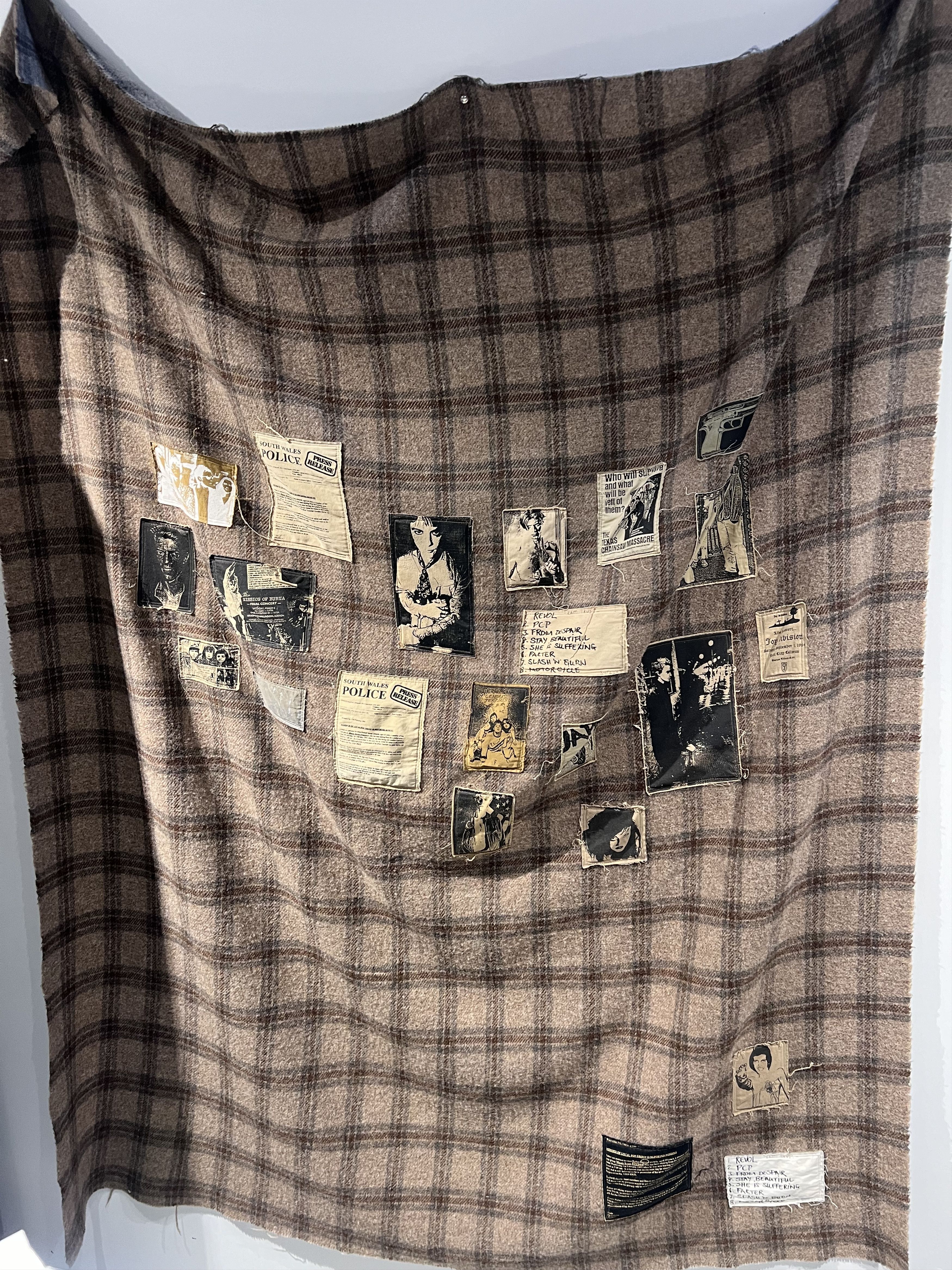 RAF SIMONS blanket　ラフシモンズ　ブランケット Kvadrat / Raf Simons 'Lambswool' Throw - Off White – Jane Richards