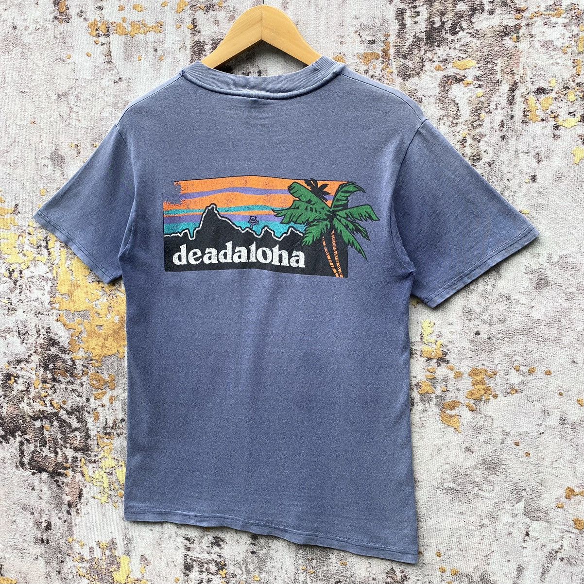 Grateful Dead Rare!Vintage 90s Grateful Dead Deadaloha Band Tee Distressed Size US S / EU 44-46 / 1 - 3 Thumbnail
