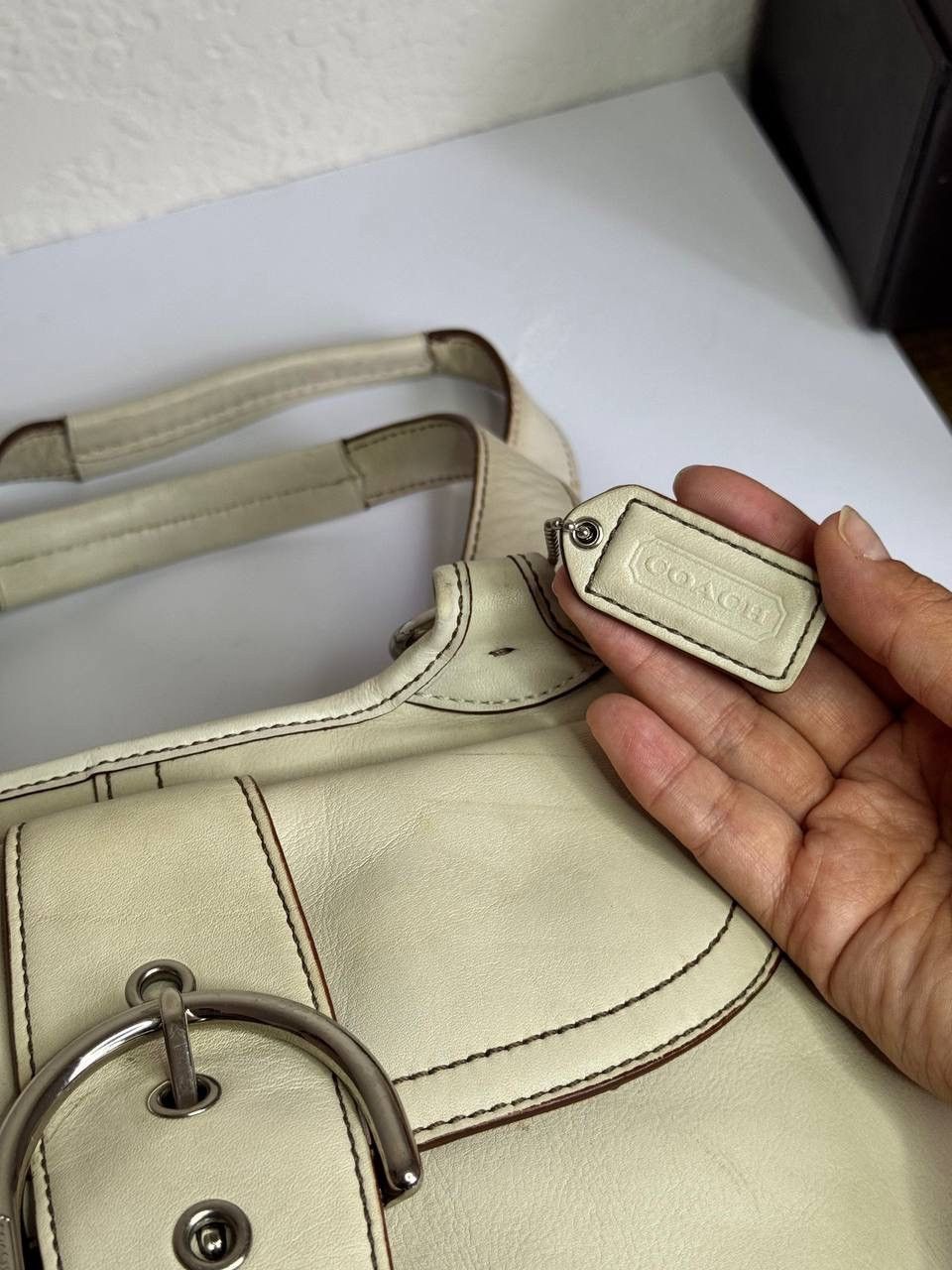 Coach Coach Y2K SoHo Buckle Flap White/Cream Leather Tote Size ONE SIZE - 10 Thumbnail