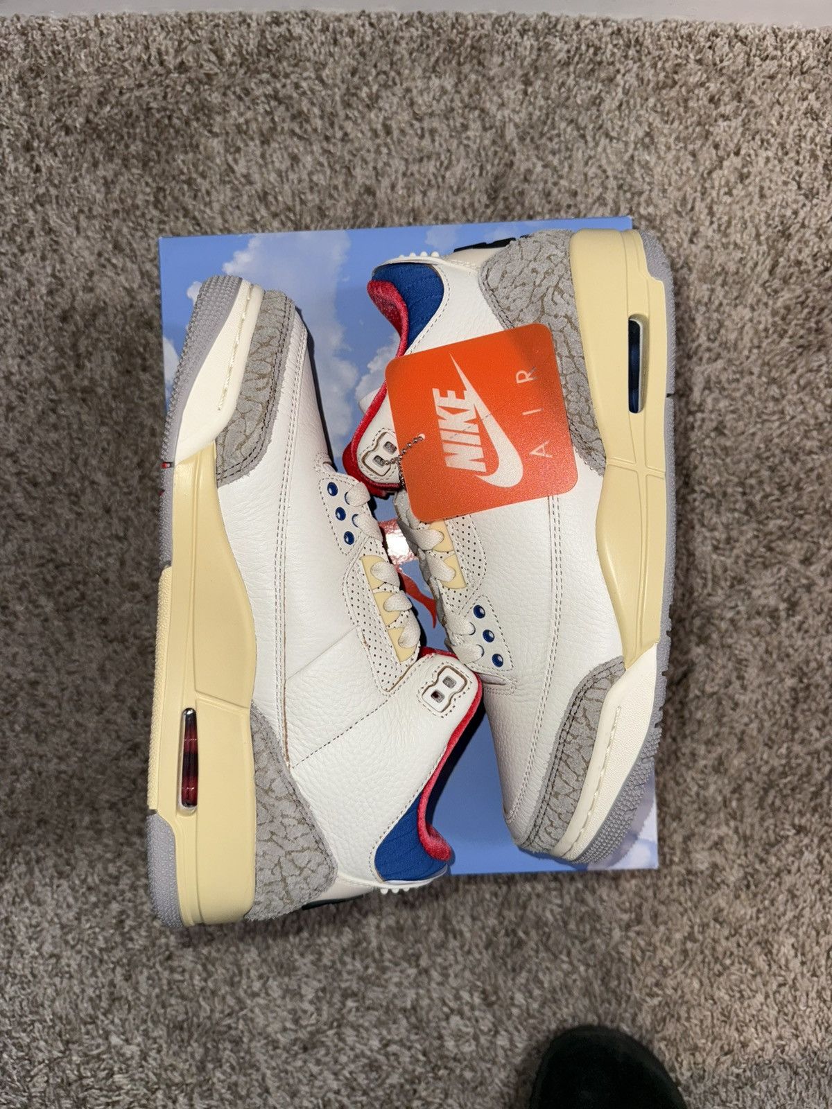 Jordan Brand × Nike Jordan 3 Seoul 2.0 Size US 6.5 / EU 39-40 - 1 Thumbnail