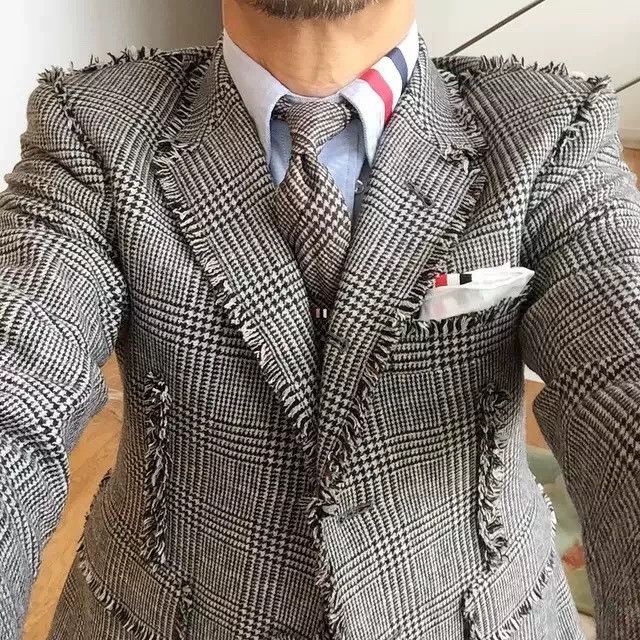 Thom Browne Thom Browne Classic White 3-Color Logo Pocket Square Size ONE SIZE - 5 Thumbnail