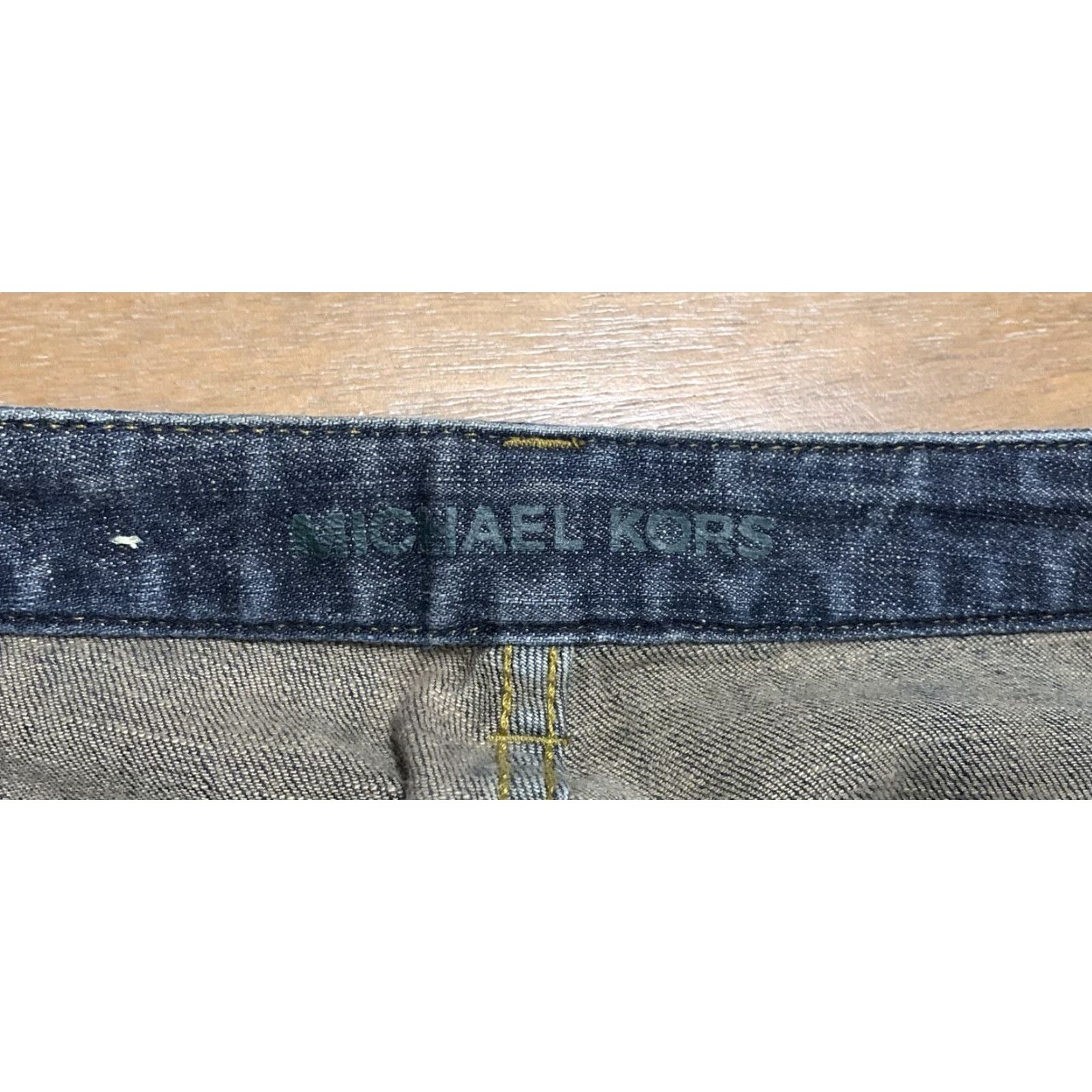 Michael Kors VINTAGE Michael Kors Jeans Womens 6 Bootcut 30x31 Blue Denim 5-Pocket Logo Studded Flap Pocket 90s Bohemian Retro 2000s Rock Mens Womens Girls Boys Size 28" / US 6 / IT 42 - 4 Thumbnail