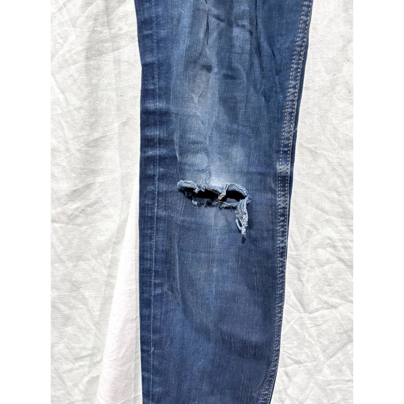 Rag & Bone RAG & BONE Dark Rinse Ripped Knee Leggings Jeans Sz 24 Size 24" / US 00 / IT 34 - 4 Thumbnail