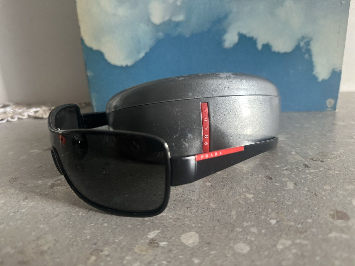 Prada Prada vintage sunglasses in perfect condition made in Italy Size ONE SIZE - 2 Thumbnail