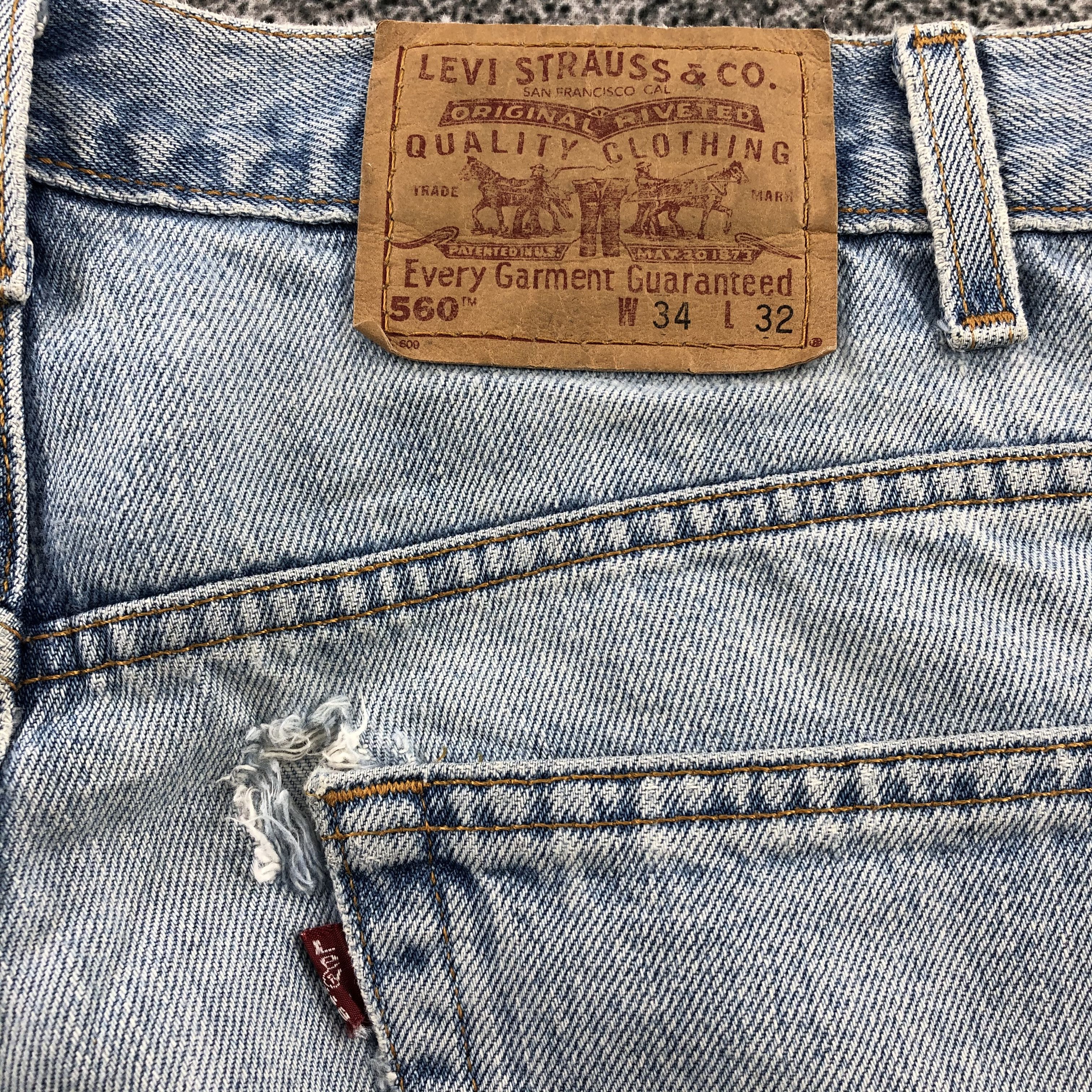 Levi's Vintage Levis 560 Jeans Medium Wash Denim KJ577 Size US 34 / EU 50 - 5 Thumbnail