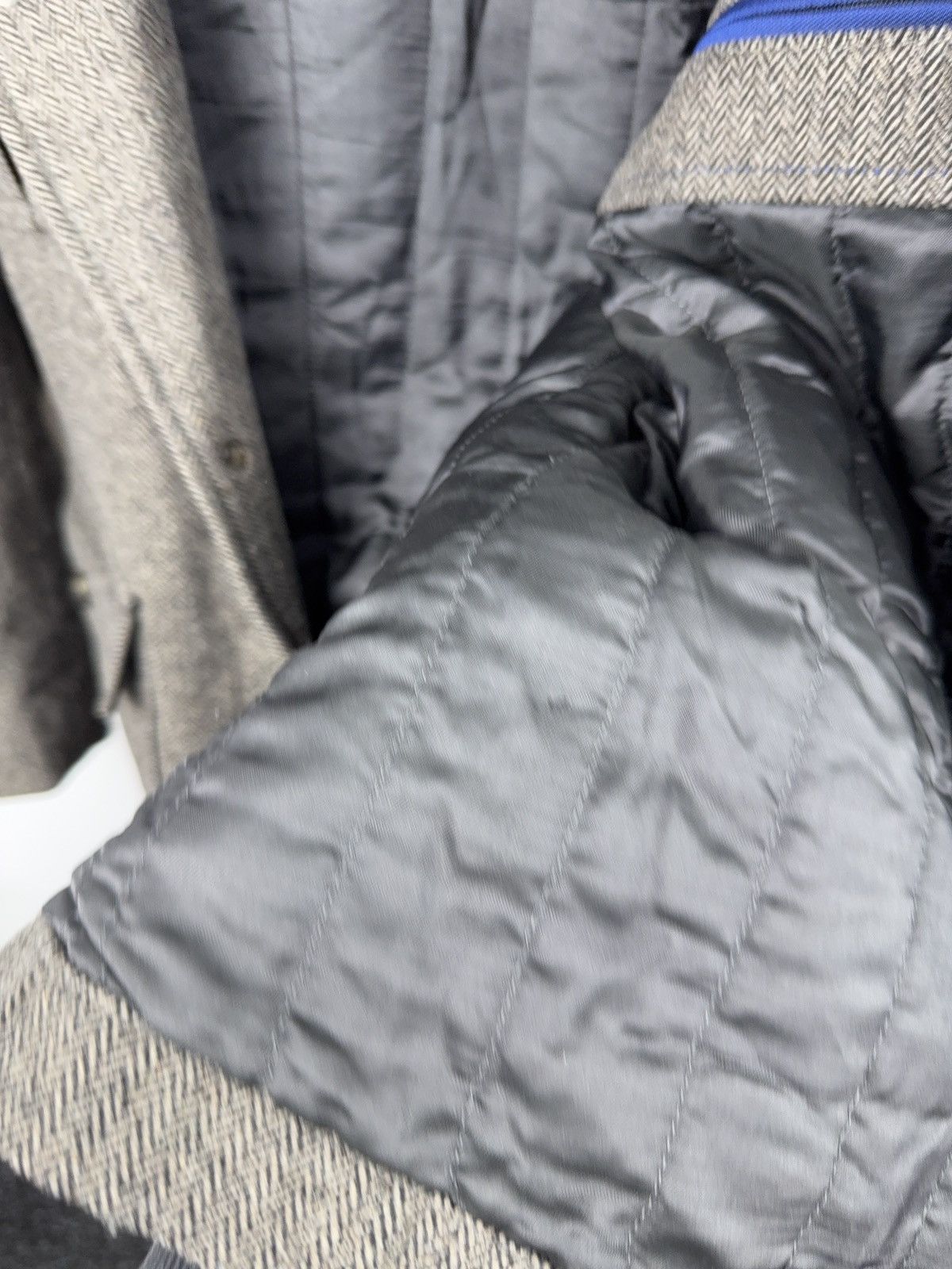 Hugo Boss Luxury 00s Hugo Boss Herringbone Field Jacket Grey Wool Size US L / EU 52-54 / 3 - 21 Thumbnail