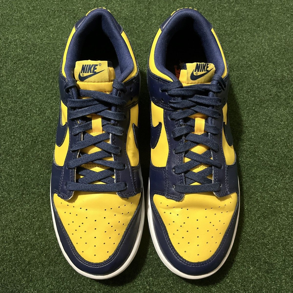 Nike Size 10 - Nike Dunk Low Michigan 2021 Size US 10 / EU 43 - 3 Thumbnail