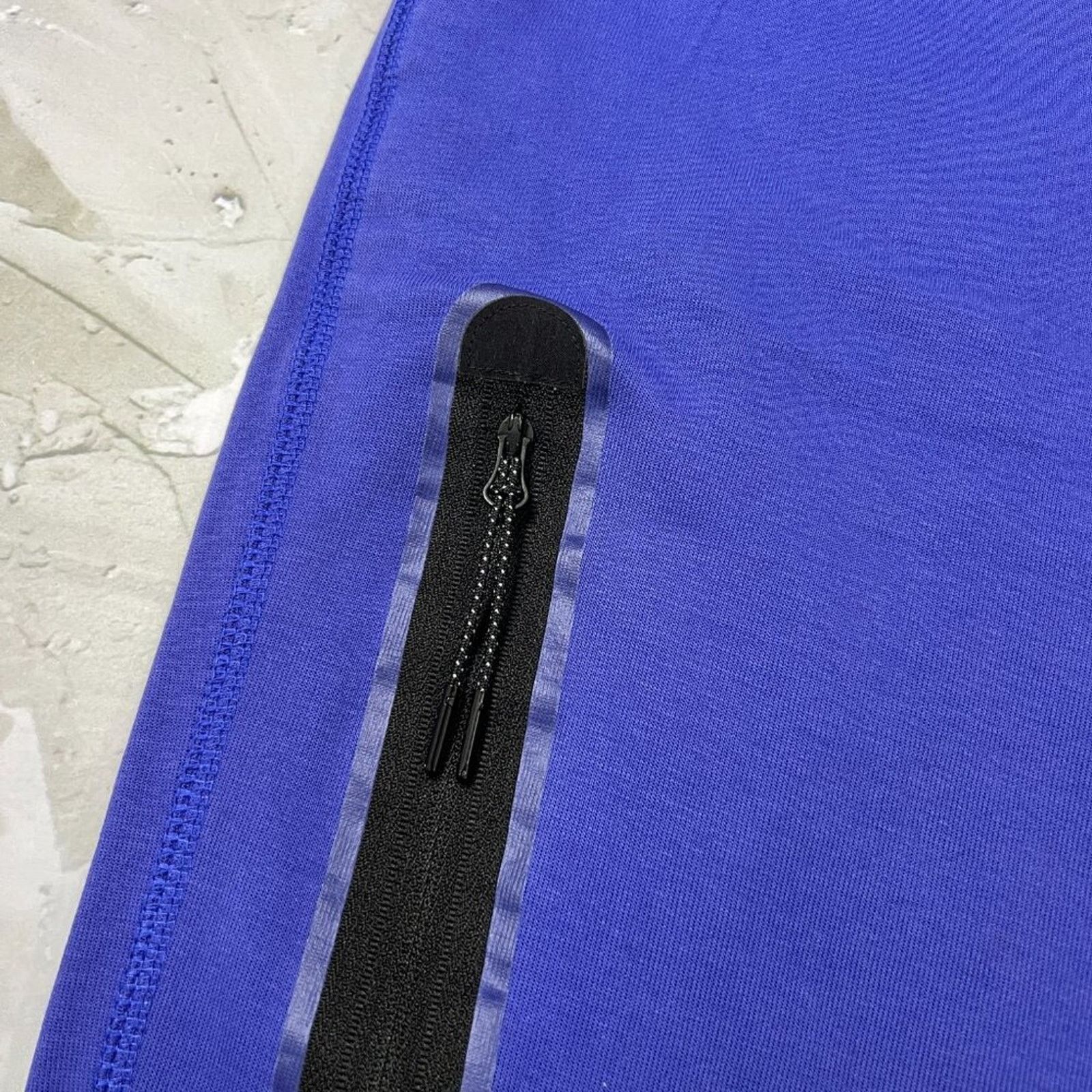 Nike Nike Tech Fleece Jogger Pants SIZE M Blue Sweatpants EUC Size 30" / US 8 / IT 44 - 4 Thumbnail