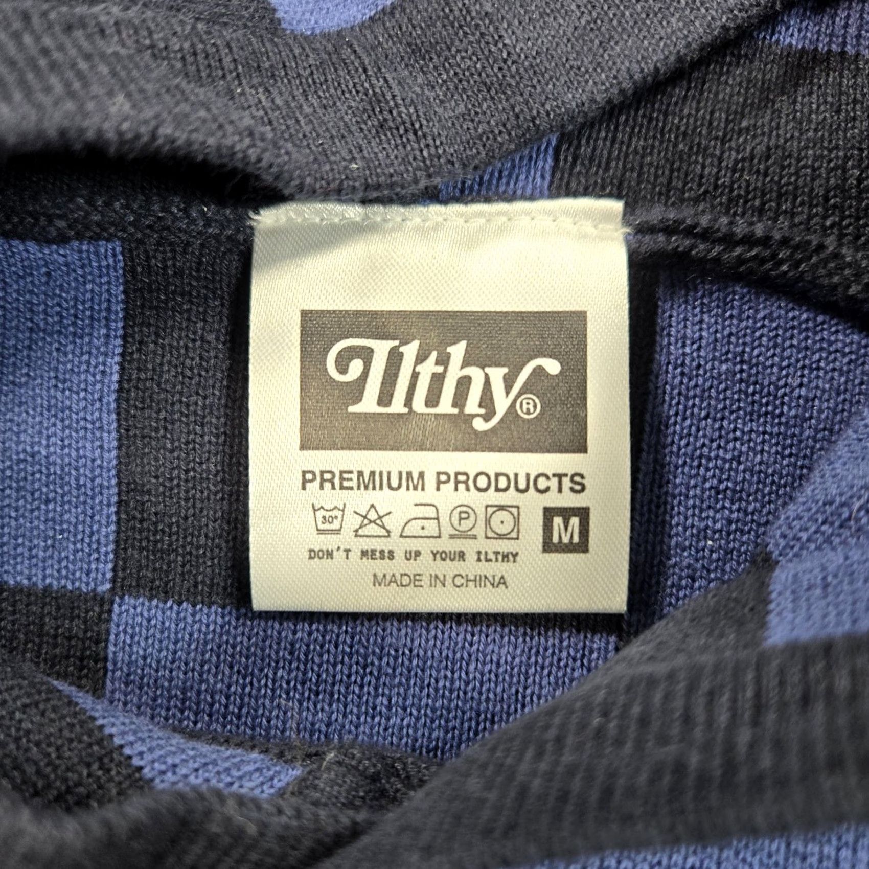 Vintage Ilthy Sonic the Hedgehog Hoodie Sweatshirt Mens M Blue Pullover Checkered Embroidered Logo Pocket Crew Neck Knitted Size US M / EU 48-50 / 2 - 3 Thumbnail