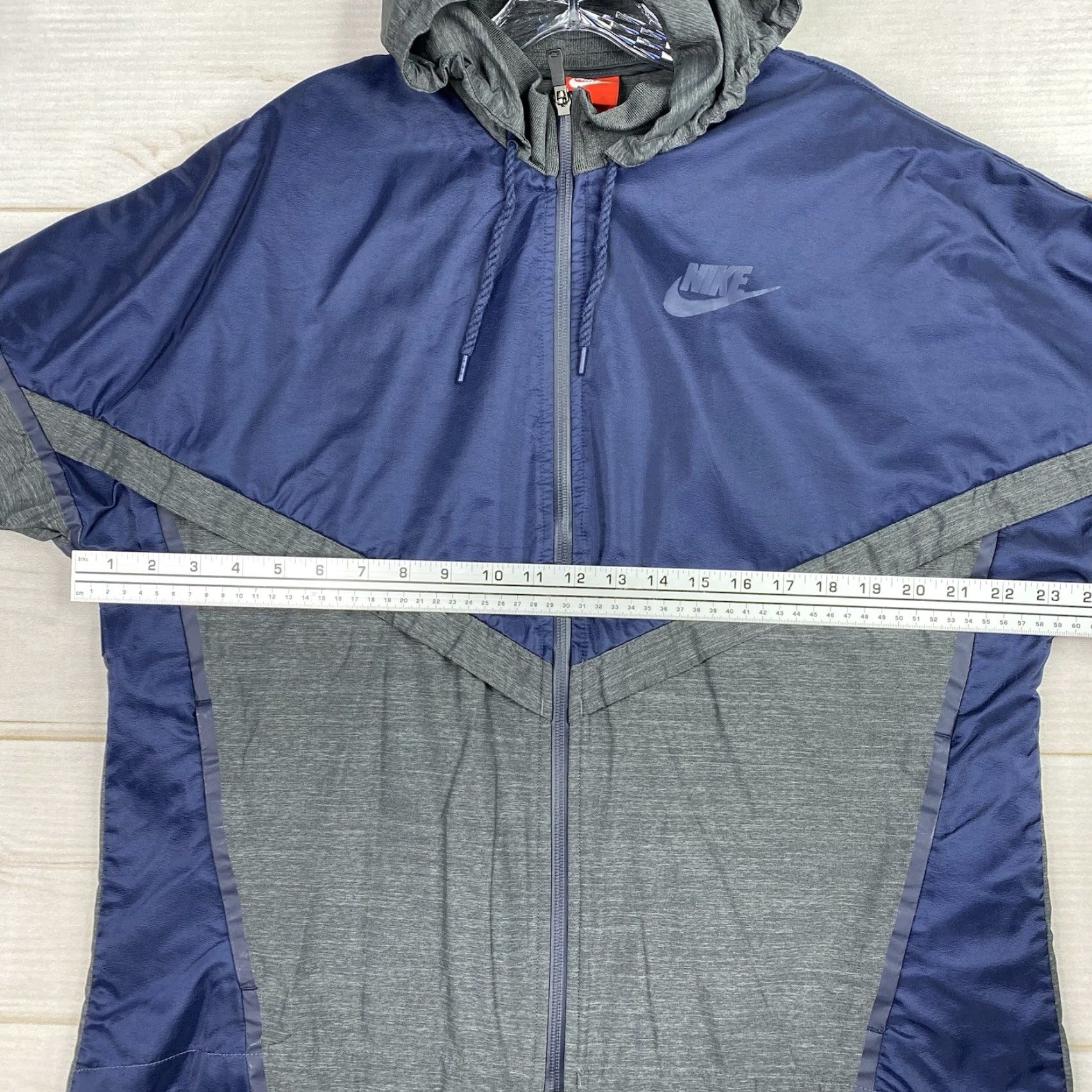 Nike VINTAGE Nike Windrunner Windbreaker Jacket Mens XL Blue Gray Hooded Full Zip Lightweight Size US XL / EU 56 / 4 - 7 Thumbnail