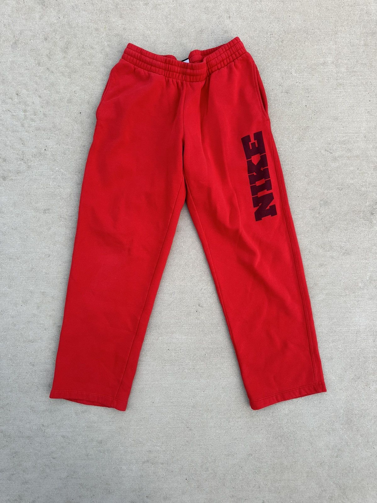 Nike × Vintage Vintage red Nike Y2K Sweatpants Size US 32 / EU 48 - 1 Thumbnail