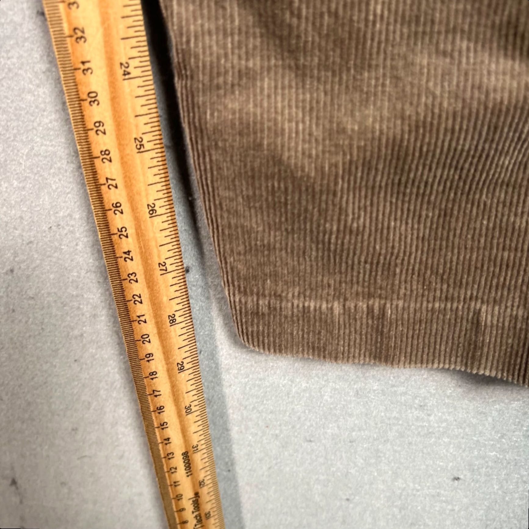 H&M H&M Mens Chino Pants Corduroy Brown 34 Relaxed Fit Casual Pants Slim Tapered Mens 34 Brown Corduroy Chino Pants Vintage: No Size US 34 / EU 50 - 7 Thumbnail