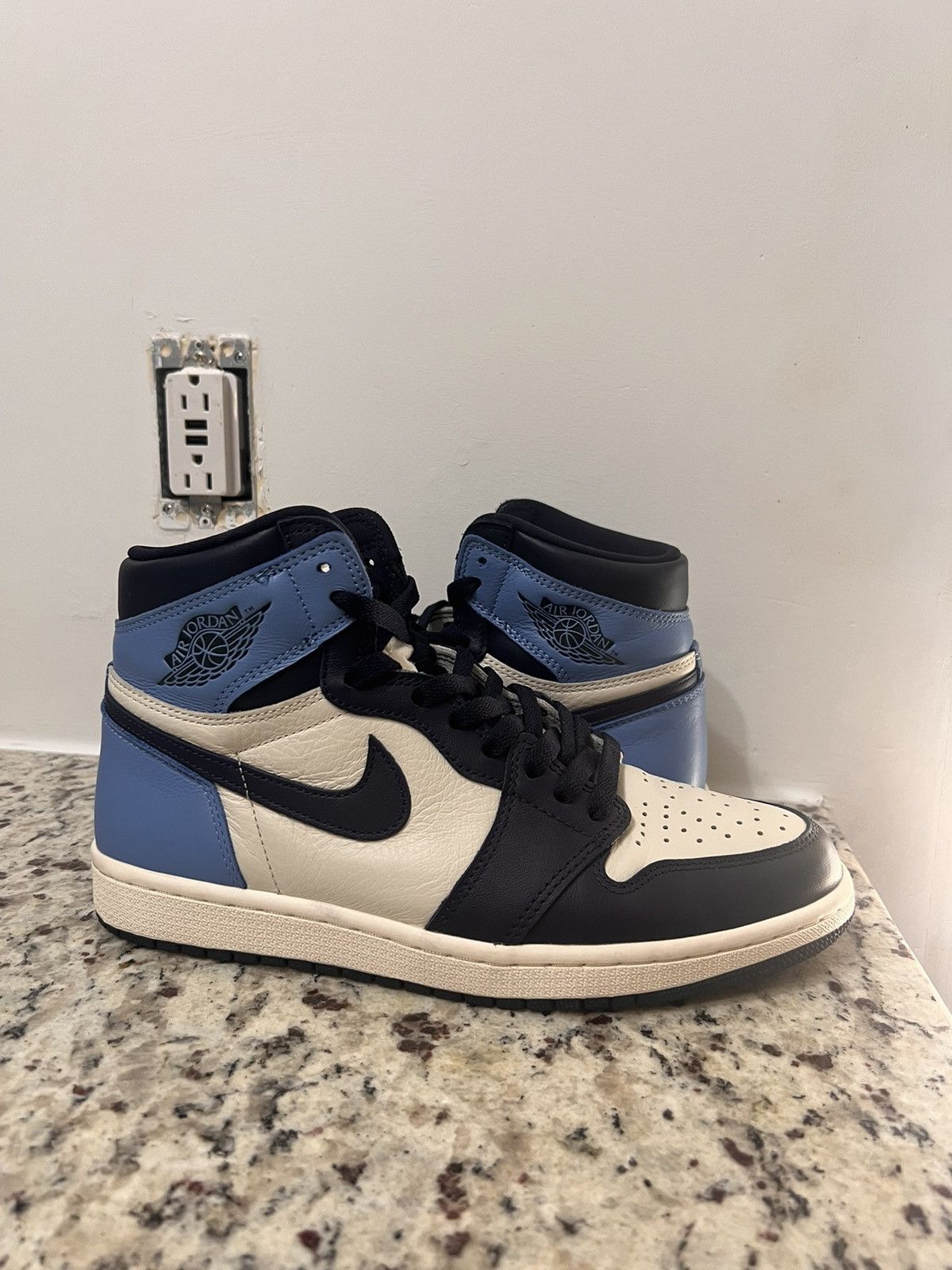 nike jordan retro high obsidian