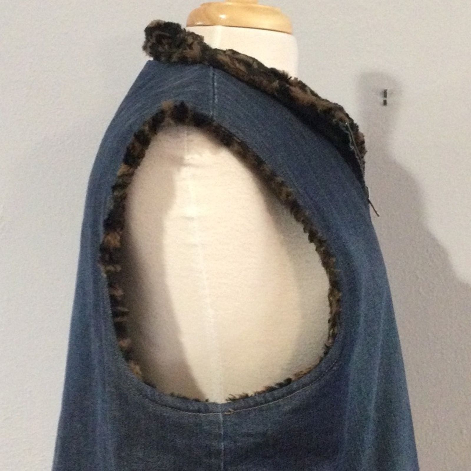 Other Blue Jean & Animal Print Reversible Vest Unknown Measurement Size ONE SIZE - 6 Thumbnail