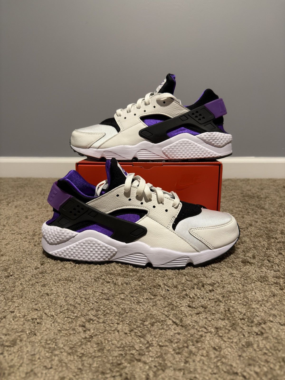 Nike 2018 Nike Air Huarache Run '91 "Purple Punch" Size US 11 / EU 44 - 2 Thumbnail