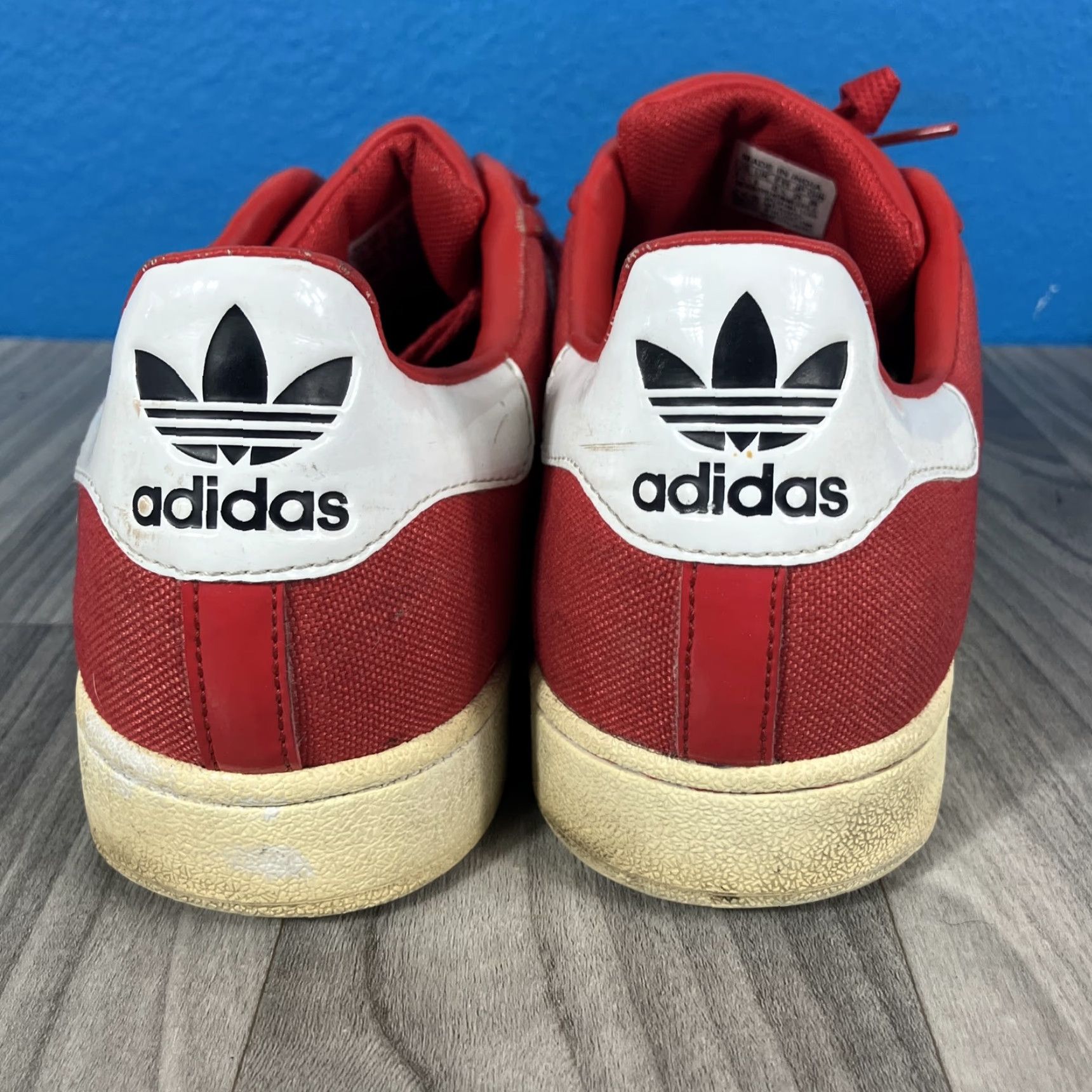 Adidas VINTAGE Adidas Superstar Sneaker Men US 9.5 UK 9 Shell Toe 3-Stripes Red White Cream Casual Walking Size US 10 / EU 43 - 6 Thumbnail