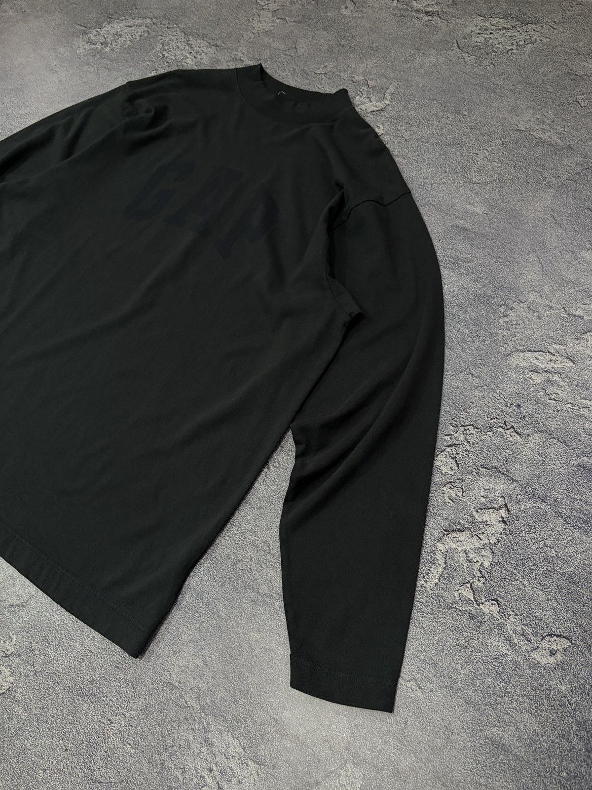 Gap × Yeezy New Yzy Gap by Balenciaga Dove Longsleeve Tee Gunmetal M Size US M / EU 48-50 / 2 - 6 Thumbnail