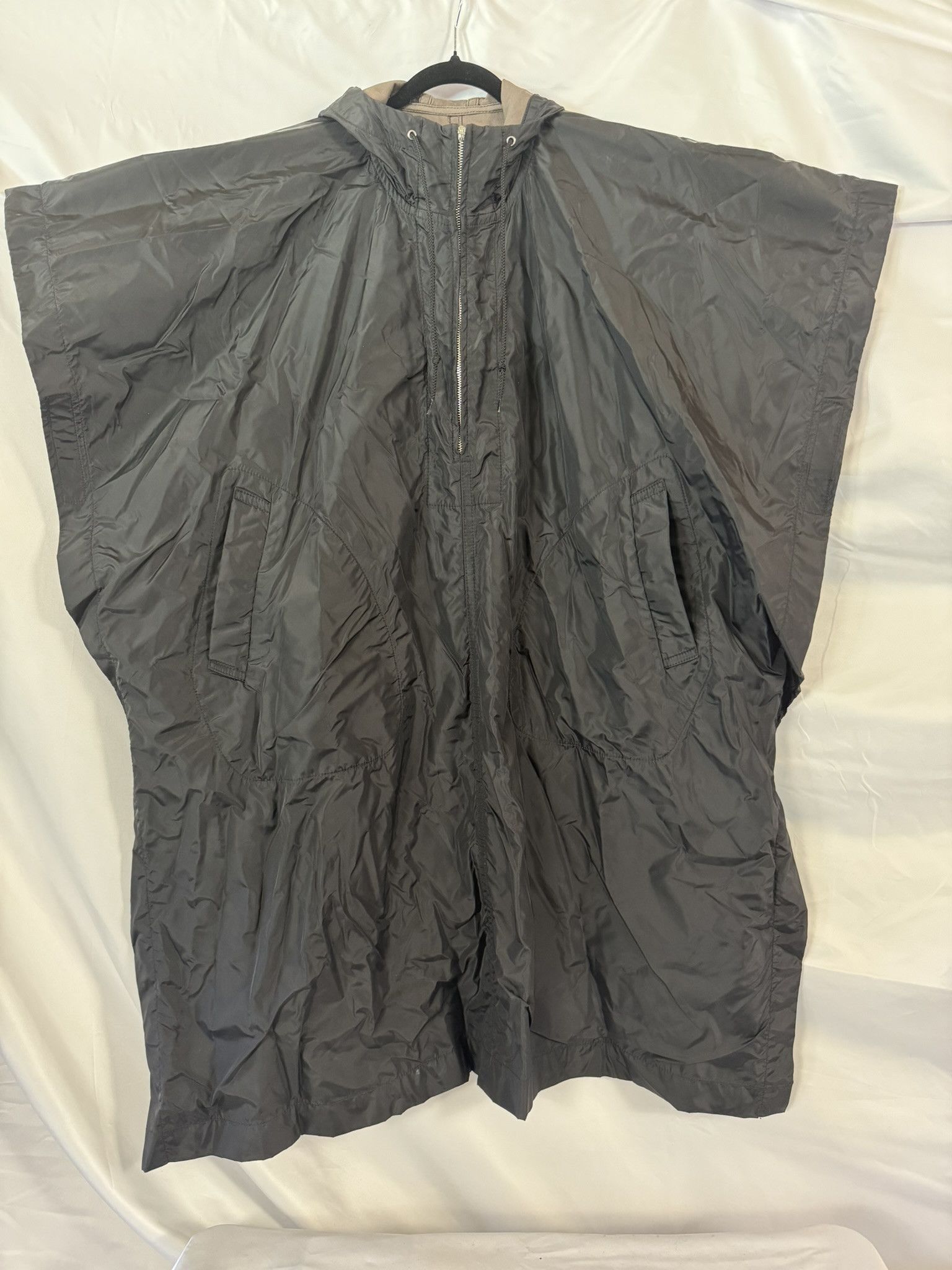 Comme des Garcons Comme des Garçons SHIRT Hooded Poncho Raincoat- W1990 Size S / US 4 / IT 40 - 4 Thumbnail