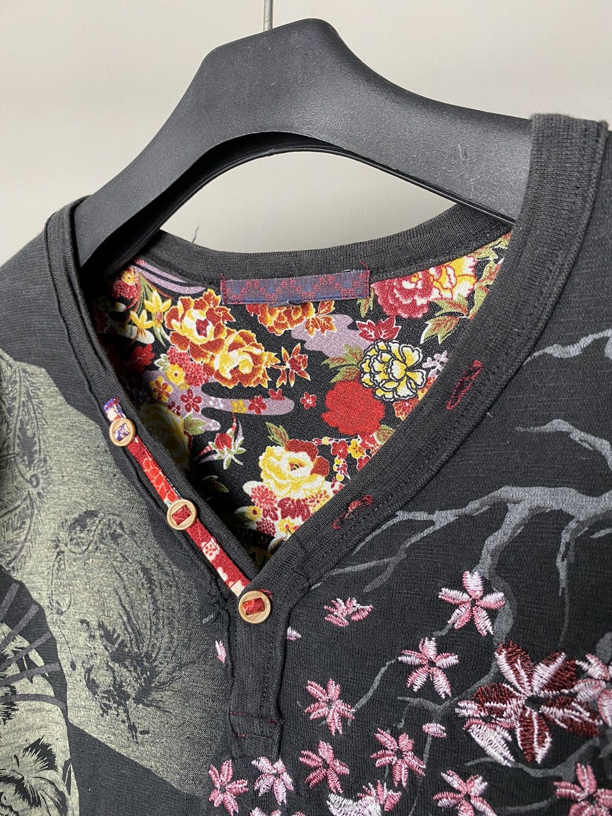 Japanese Brand × Vintage Karakuri Sukajan Sakura Longsleeve Size US L / EU 52-54 / 3 - 5 Thumbnail