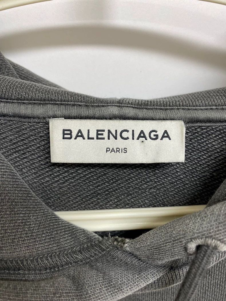 Balenciaga Balenciaga Distressed Back Logo Hoodie, Size S Size US S / EU 44-46 / 1 - 4 Thumbnail