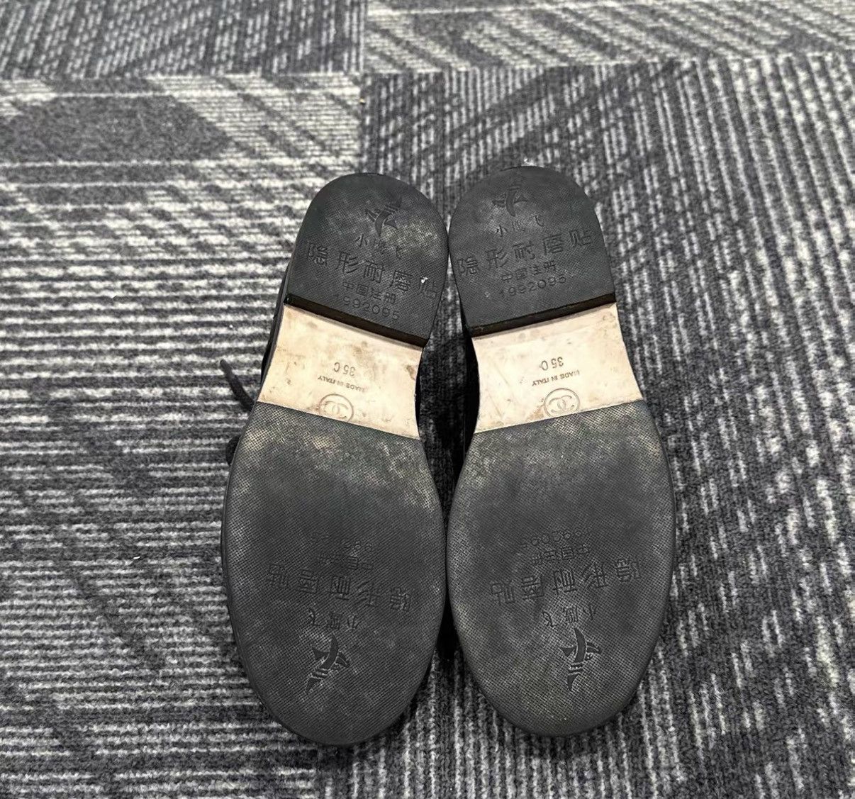 Chanel Chanel Black Leather Loafers J42 Size US 5 / IT 35 - 6 Thumbnail