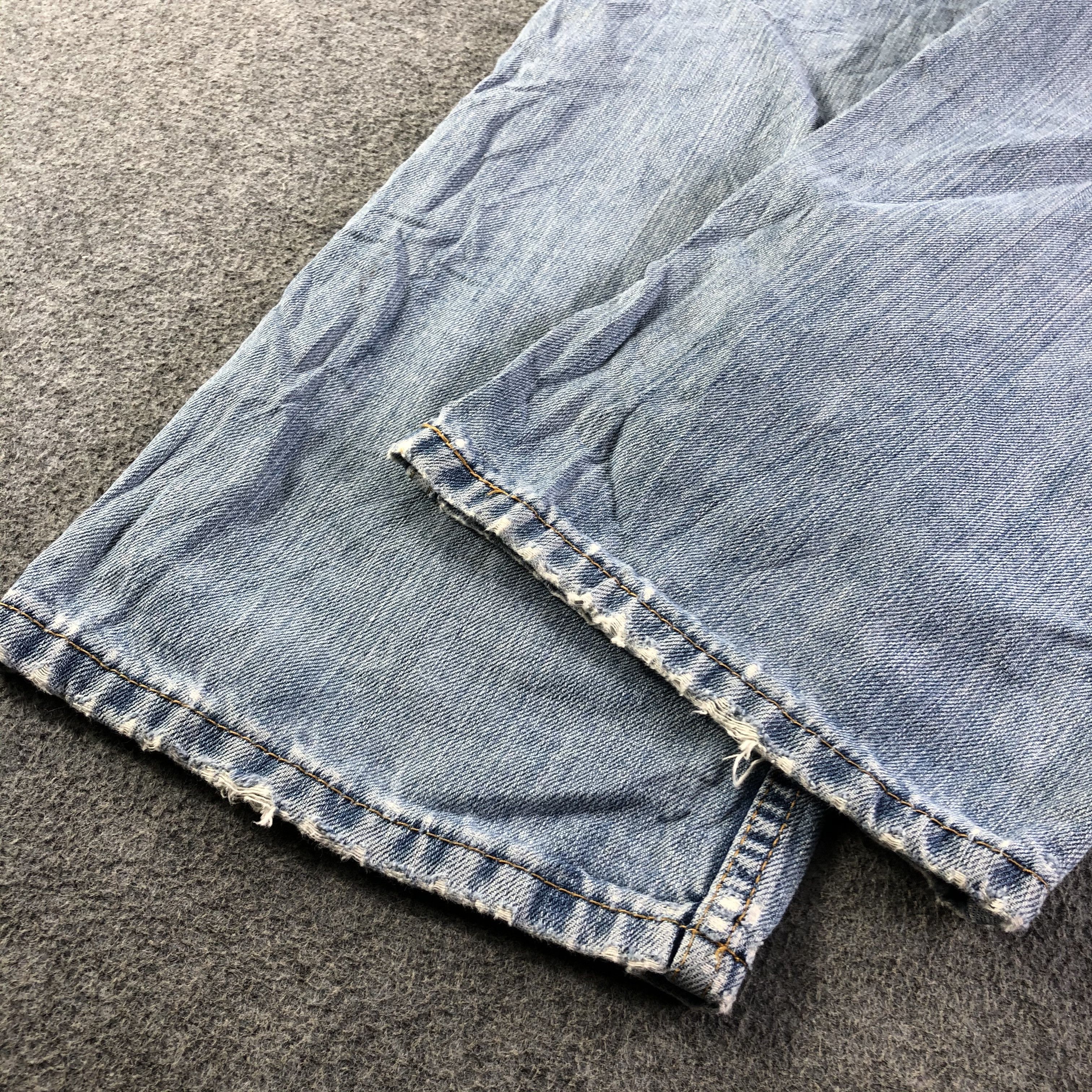 Levi's Vintage Blue Wash Levis 569 Jeans-J4201 Size US 35 - 6 Thumbnail