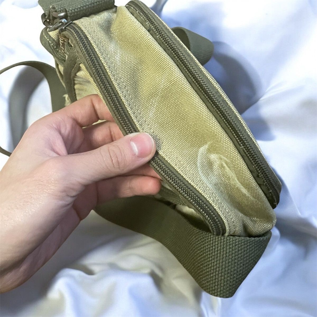 Diesel × Vintage Vintage Diesel Spare Parts Red Tag Bag Distressed Size ONE SIZE - 7 Thumbnail