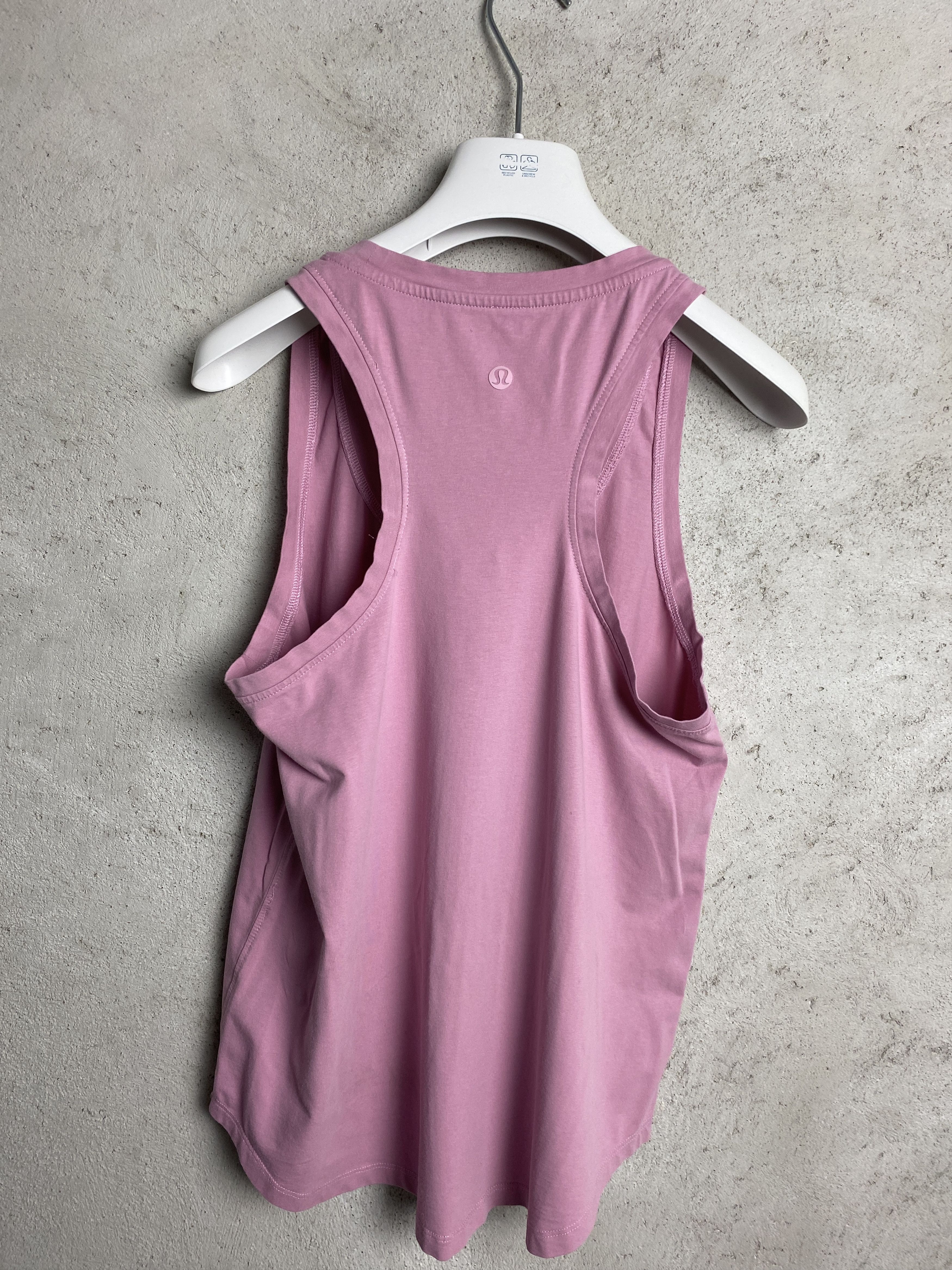 Lululemon Lululemon tank top t-shirt tee sport yoga gym pilates Size S / US 4 / IT 40 - 1 Thumbnail