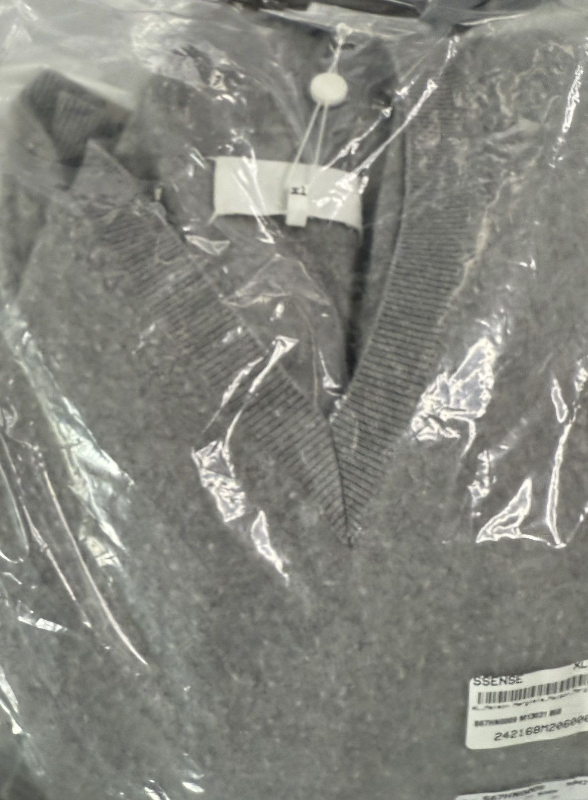 Maison Margiela BNWT - Maison Margiela Pilling Effect V-neck Sweater Size US XL / EU 56 / 4 - 7 Thumbnail