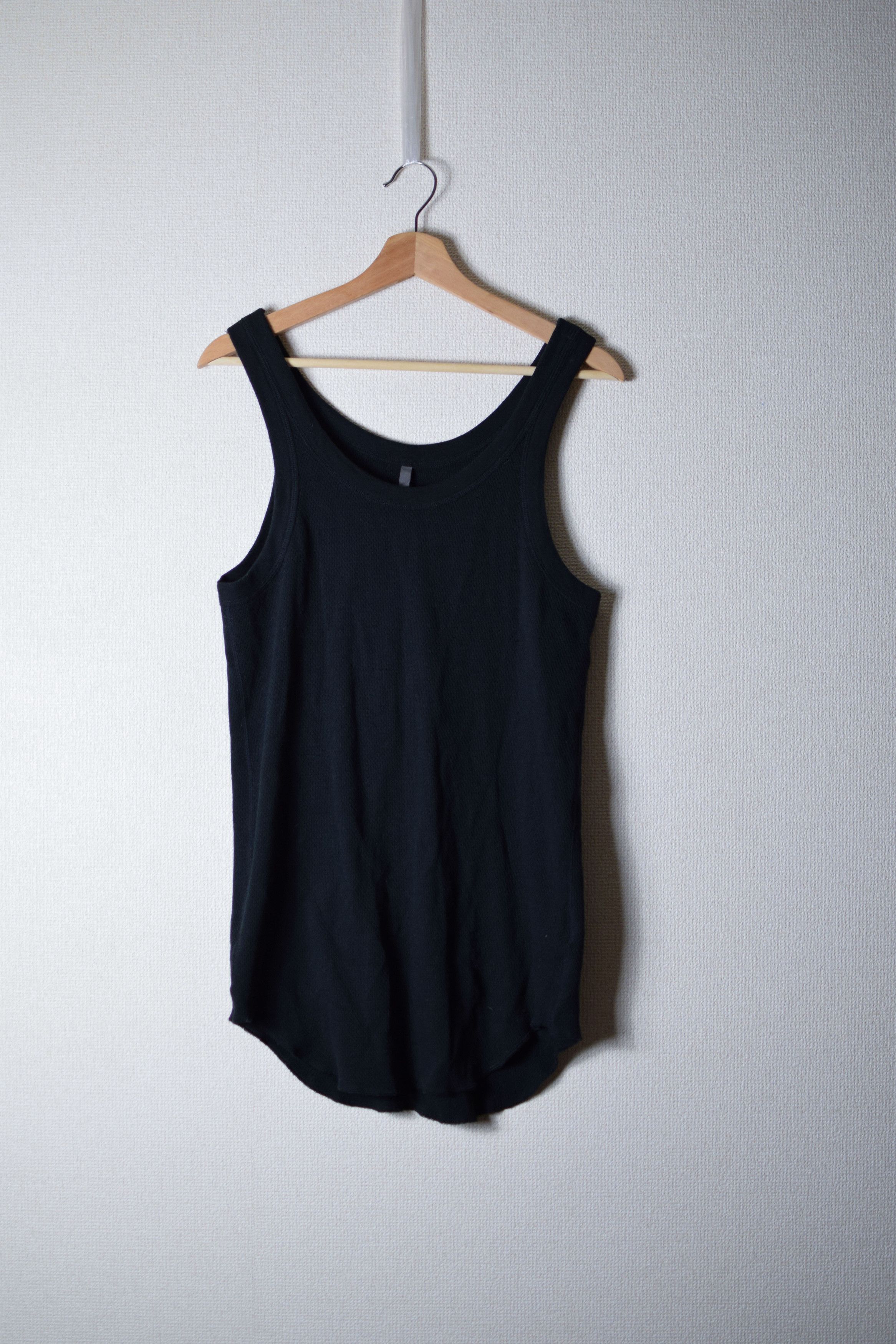 Attachment Attachment Black Tank Top - KJ81-071 Size US M / EU 48-50 / 2 - 2 Thumbnail