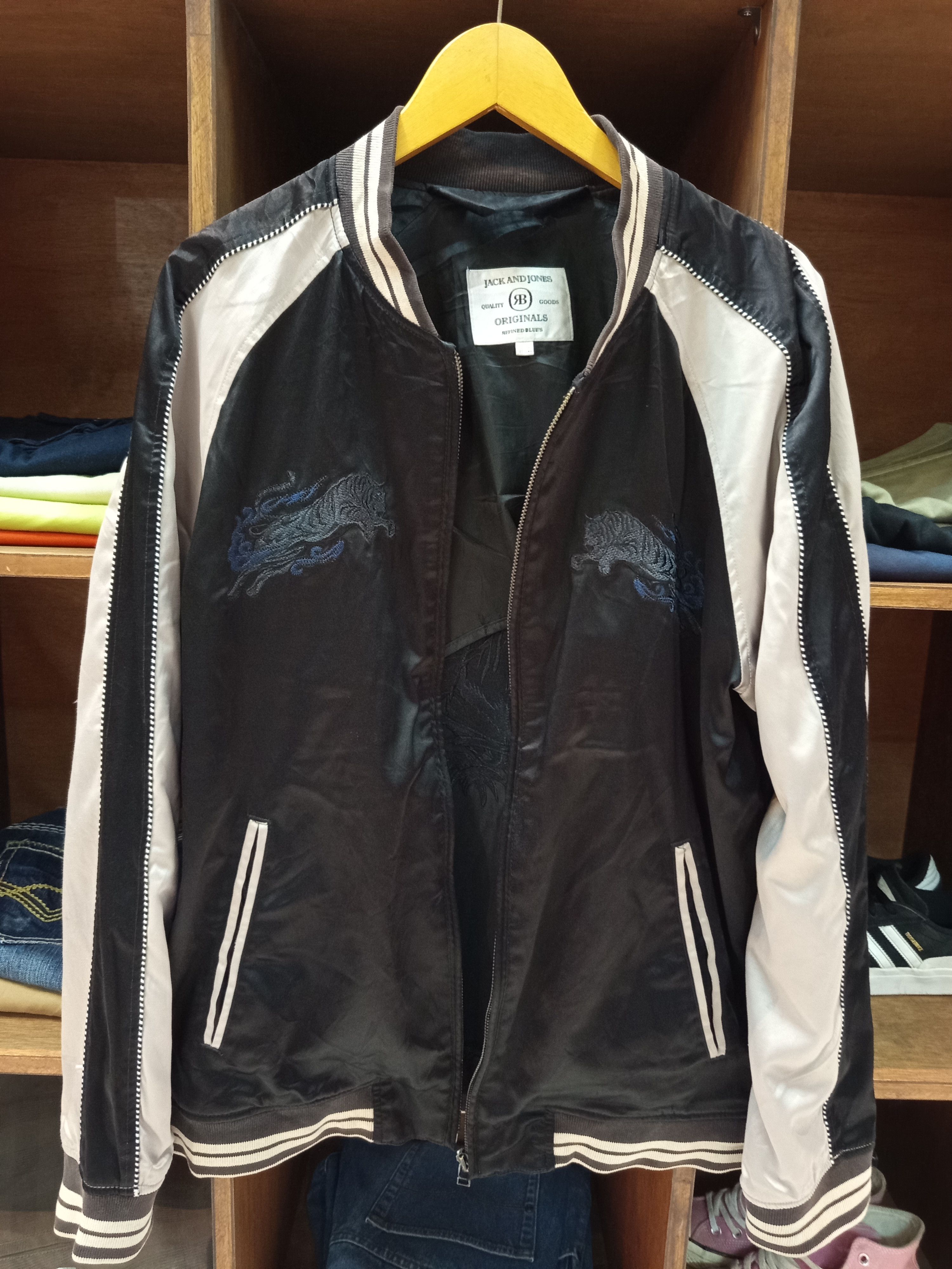 Jack & Jones Jack and Jones Souvenir Tiger Bomber Jacket Size US XL / EU 56 / 4 - 3 Thumbnail