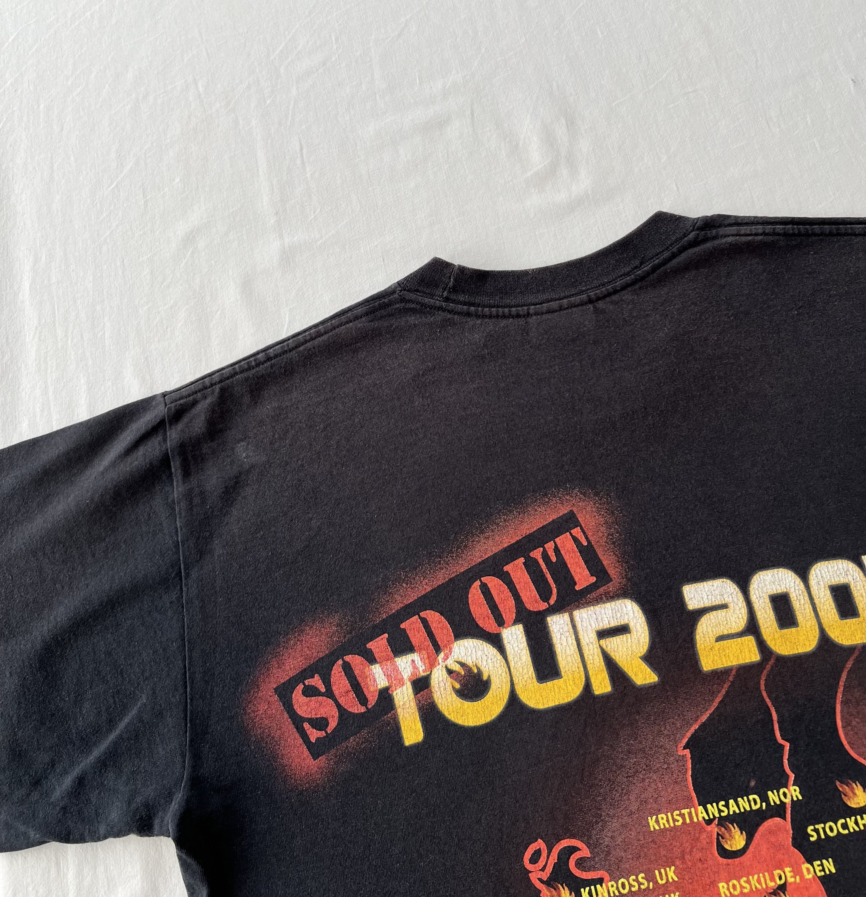 Band Tees Vintage 2005 Audioslave Tour Black T-shirt Size US S / EU 44-46 / 1 - 16 Thumbnail