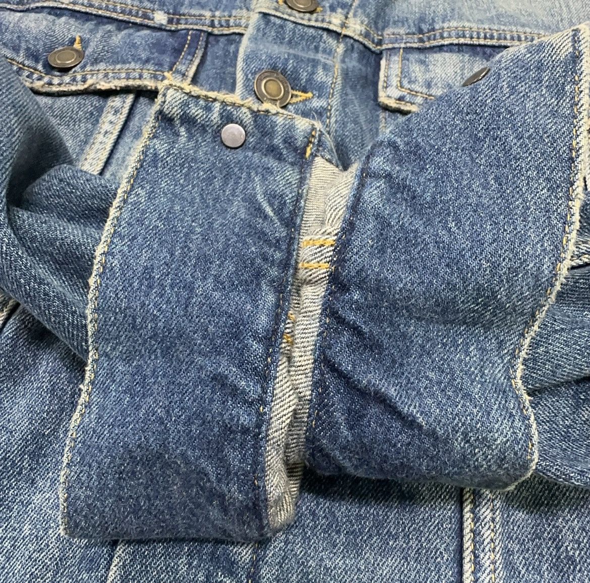 Saint Laurent Paris Saint Laurent Paris studded distressed blue denim Jacket Size US M / EU 48-50 / 2 - 7 Thumbnail