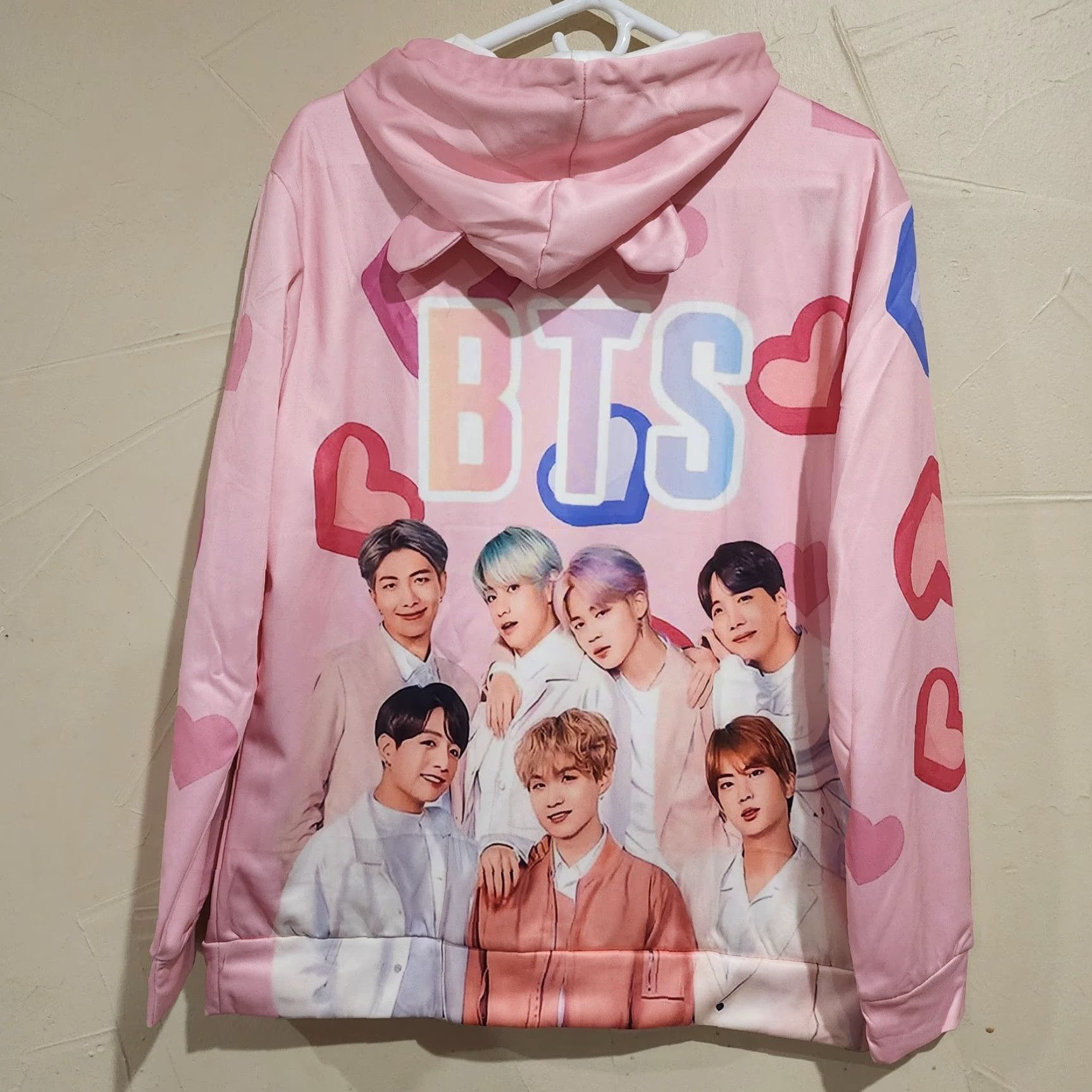 Pinko BTS Band Pink Hearts Long Sleeve Hoodie Sweatshirt Mens L Hooded Polyester Sweatshirt Pullover" Size US L / EU 52-54 / 3 - 5 Thumbnail