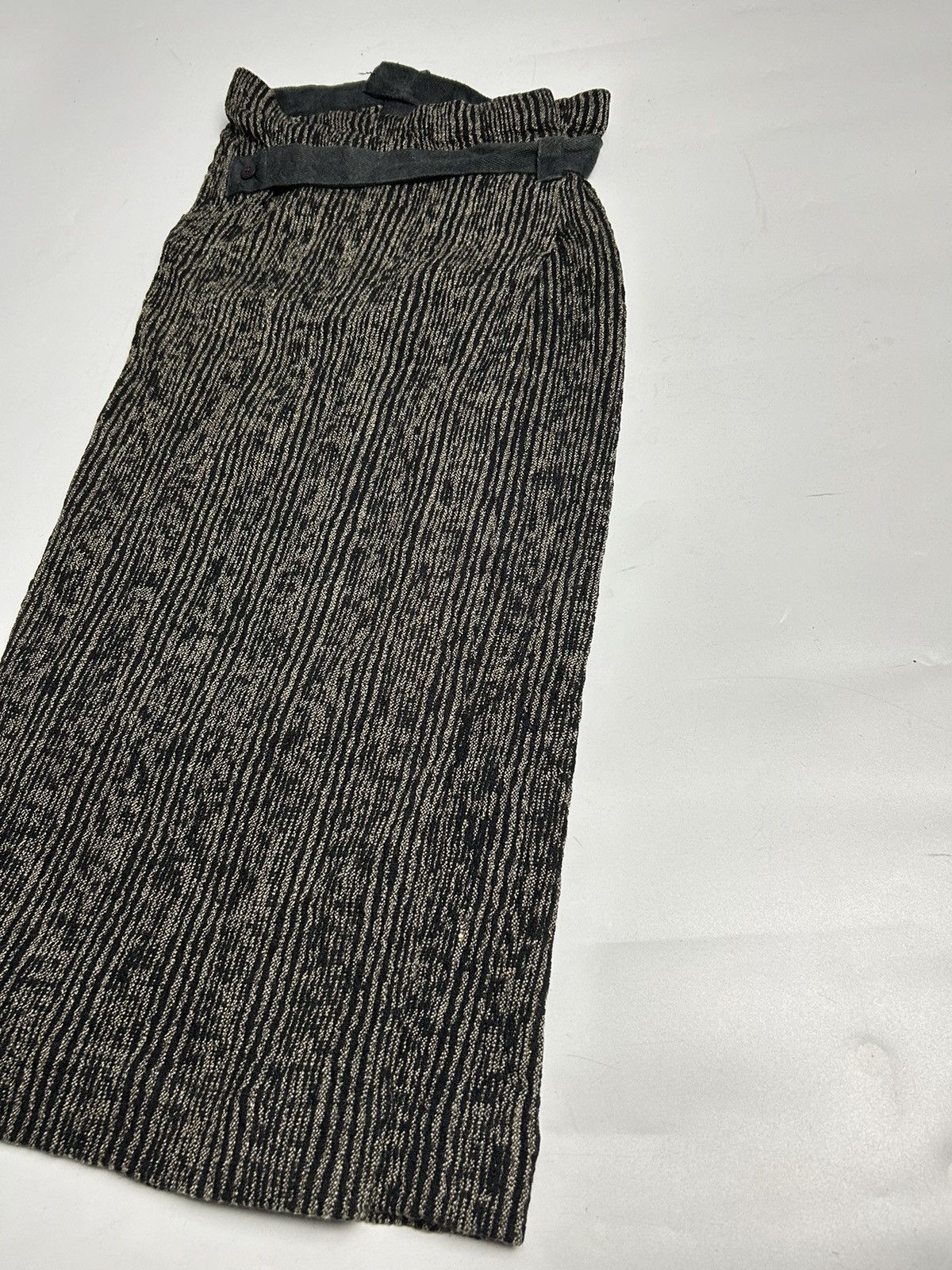 Designer × Issey Miyake × Pleats Please Issey Miyake ISSEY MIYAKE PLEATED STRIPE SKIRT Size 28" / US 6 / IT 42 - 4 Thumbnail