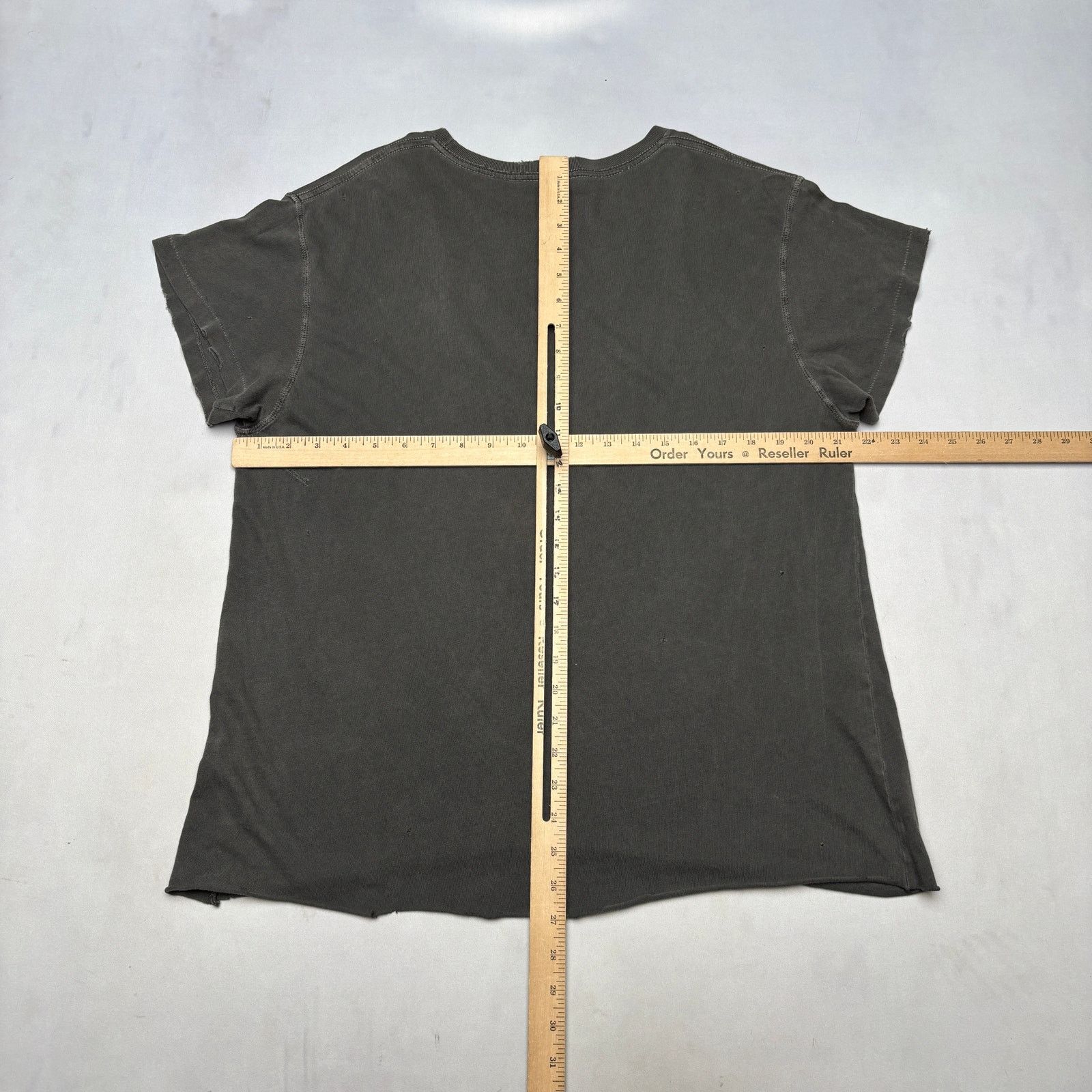 MadeWorn Madeworn Notorious BIG Biggie Rap Tee Shirt 21.75x27 Vintage Size US L / EU 52-54 / 3 - 3 Thumbnail