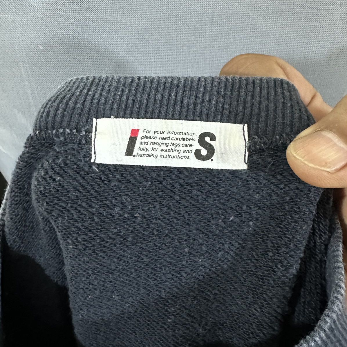 Issey Miyake Vintage I.S Issey Miyake Big Logo Sweatshirt Size US M / EU 48-50 / 2 - 3 Thumbnail