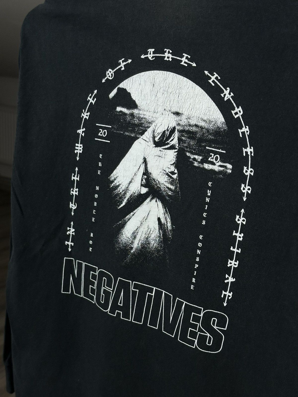 Band Tees NEGATIVES Rock Band T-Shirt Y2K Size US M / EU 48-50 / 2 - 10 Thumbnail