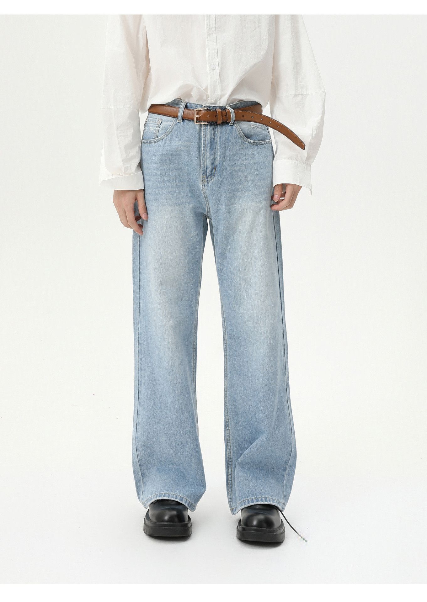 Japanese Brand Men's straight-leg casual classic washed light blue jeans Size US 32 / EU 48 - 1 Thumbnail