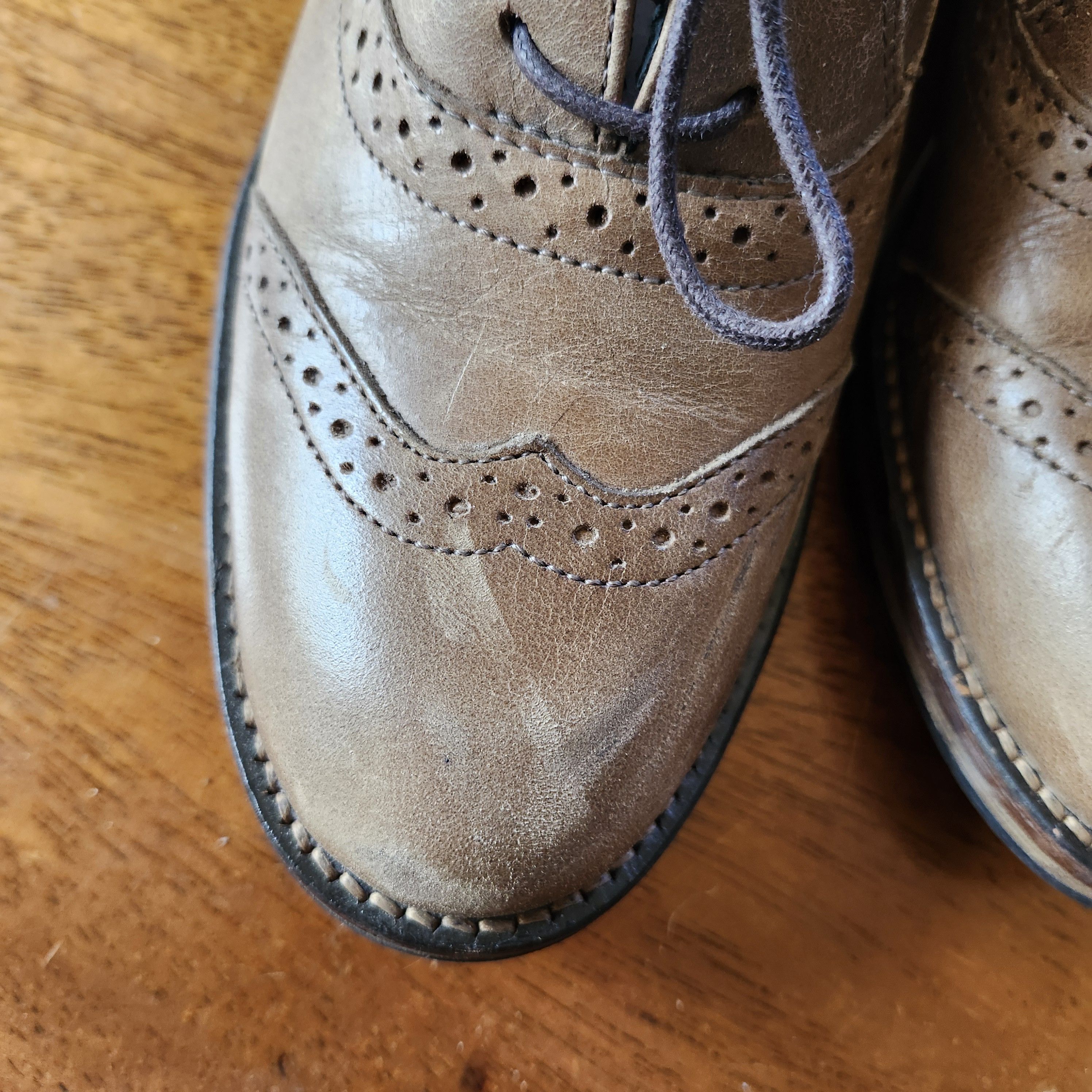 Wolverine Wolverine Leather Brogue Wingtip Oxford Shoe Lace Mens Sz 5 Size US 5 / EU 37 - 2 Thumbnail