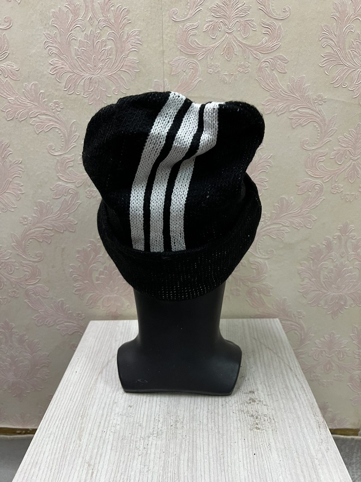 Adidas Vintage Adidas Spell Out Beanie Hats Size ONE SIZE - 5 Thumbnail