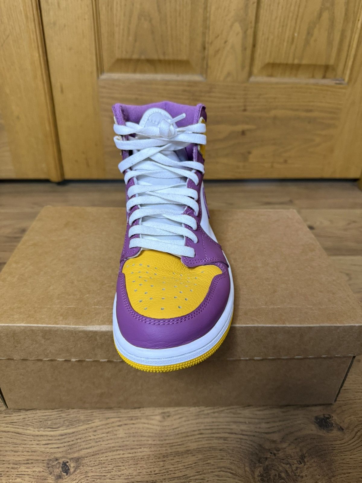 Jordan Brand Air Jordan 1 “Brotherhood” Size 9.5M Size US 9.5 / EU 42-43 - 4 Thumbnail