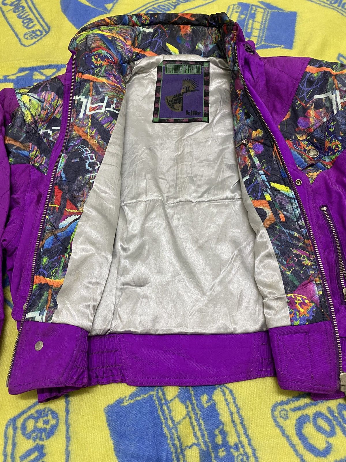 Designer × Vintage Vintage KILLY (The Power of Fractal) by Asics Size US L / EU 52-54 / 3 - 21 Thumbnail