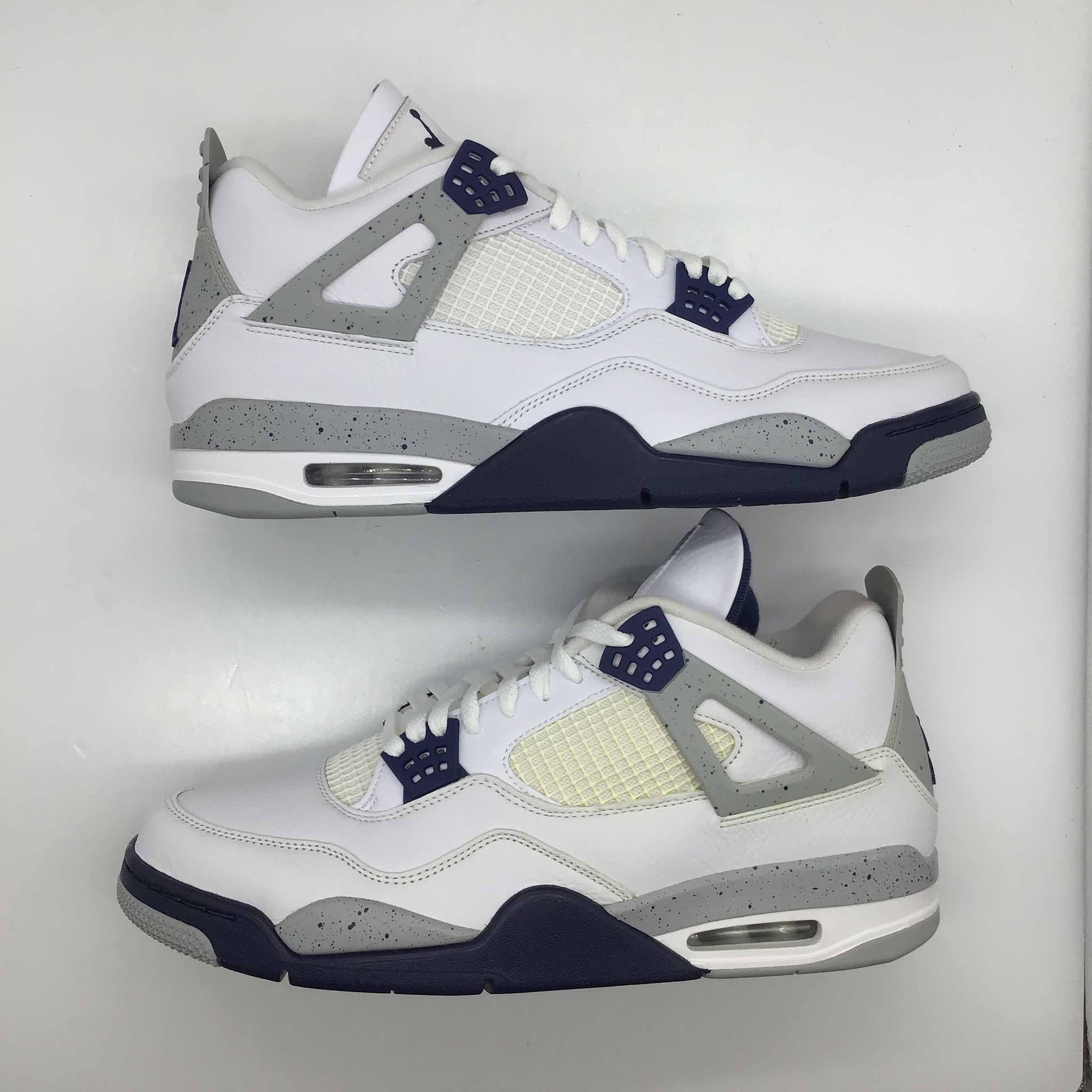 Air Jordan 4 Retro Midnight Navy