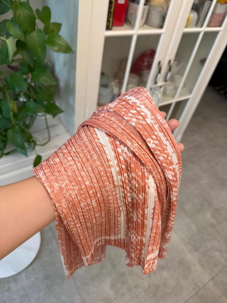 Issey Miyake Issey Miyake size:3 Pink pork belly pleated top Size XS / US 0-2 / IT 36-38 - 8 Thumbnail