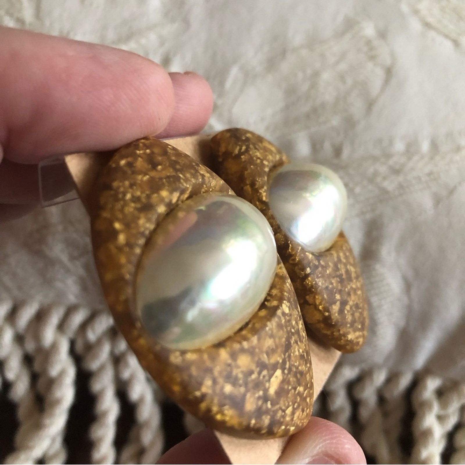 Vintage Vintage unique faux pearls speckled clip on earrings Size ONE SIZE - 5 Thumbnail