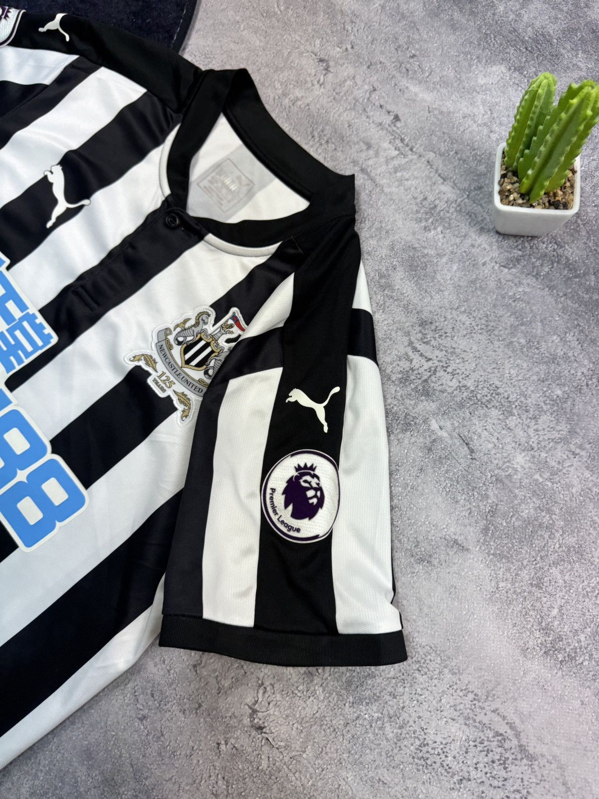 Vintage NEWCASTLE UNITED 17-18 Home Shirt Puma 125 Years AYOZE #17 Size US M / EU 48-50 / 2 - 11 Thumbnail