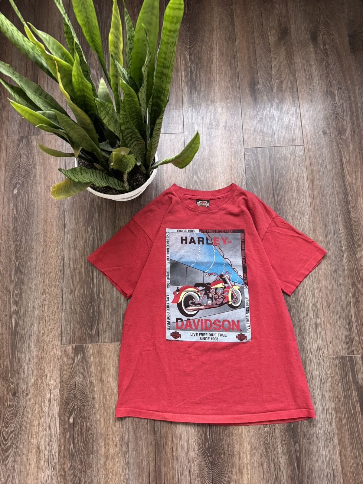 Harley Davidson Vintage Harley Davidson 1991 men’s big logo red t shirt Size US L / EU 52-54 / 3 - 1 Thumbnail