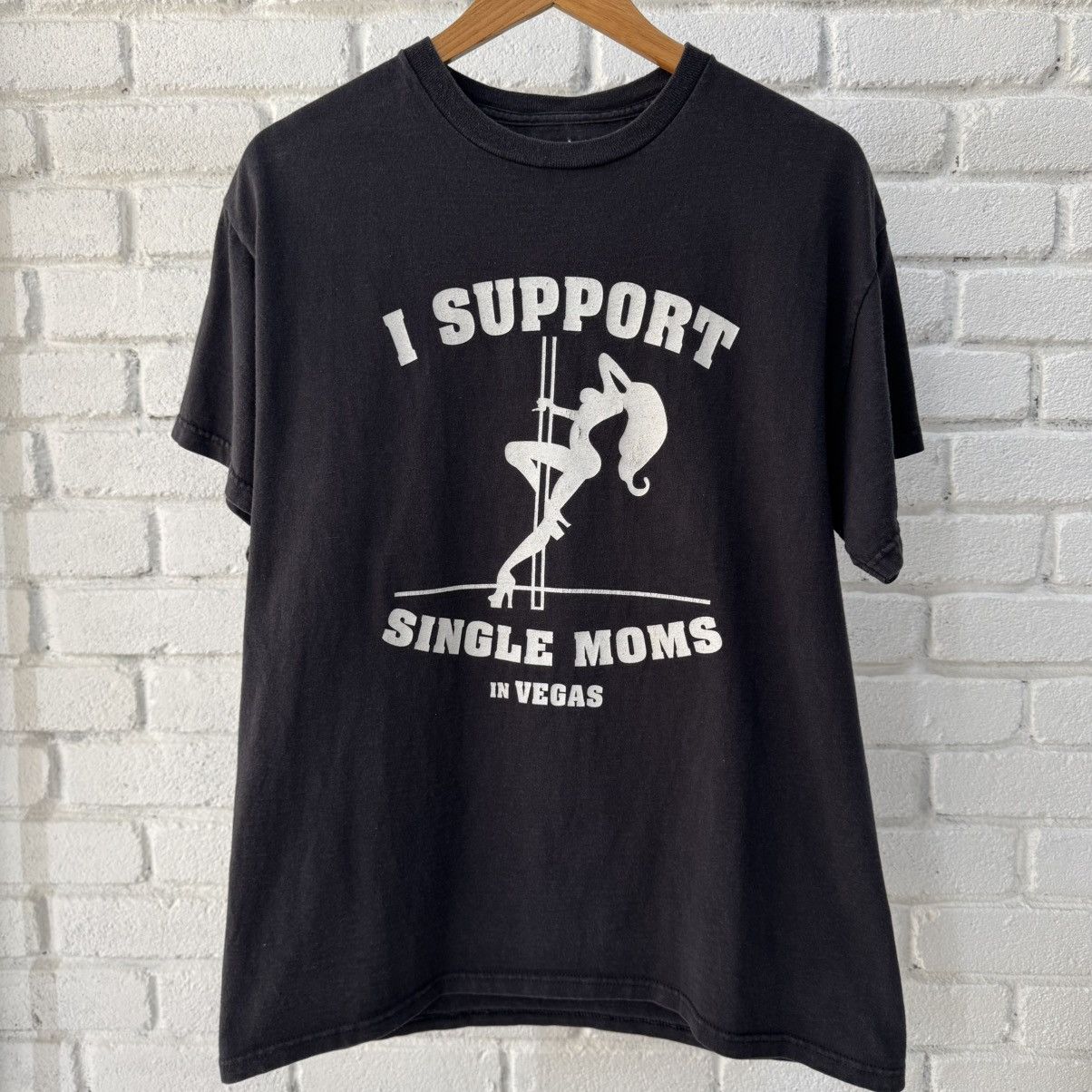 Vintage I Support Single Moms Tee Size US M / EU 48-50 / 2 - 1 Thumbnail