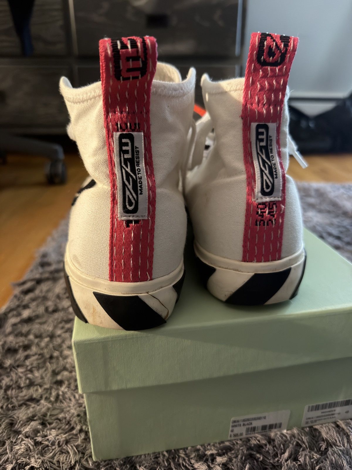 Off-White Mid Top Off-White Converse model Sneaker Size US 10 / EU 43 - 5 Thumbnail